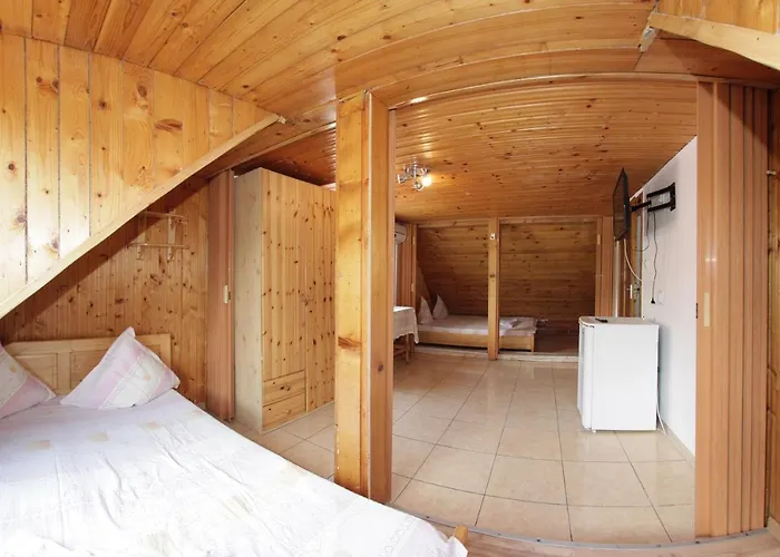 Pensiune Casa Francisc 3*